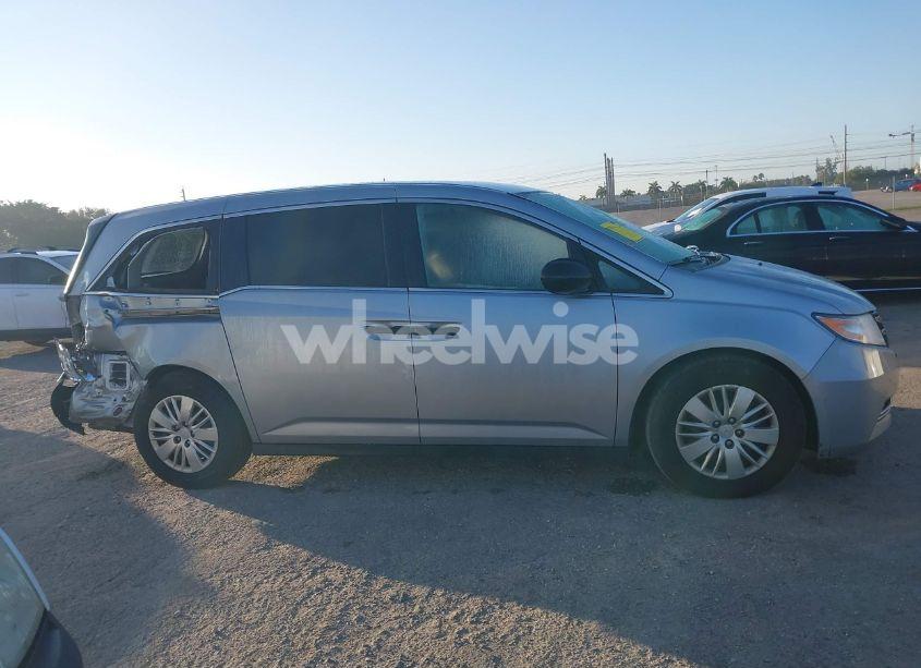 Photo 13 of 2016 Honda Odyssey LX (VIN 5FNRL5H23GB092606)