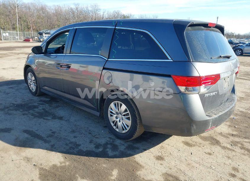 Photo 3 of 2016 Honda Odyssey LX (VIN 5FNRL5H23GB156532)