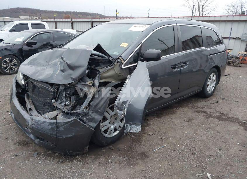 Photo 2 of 2013 Honda Odyssey LX (VIN 5FNRL5H24DB042230)