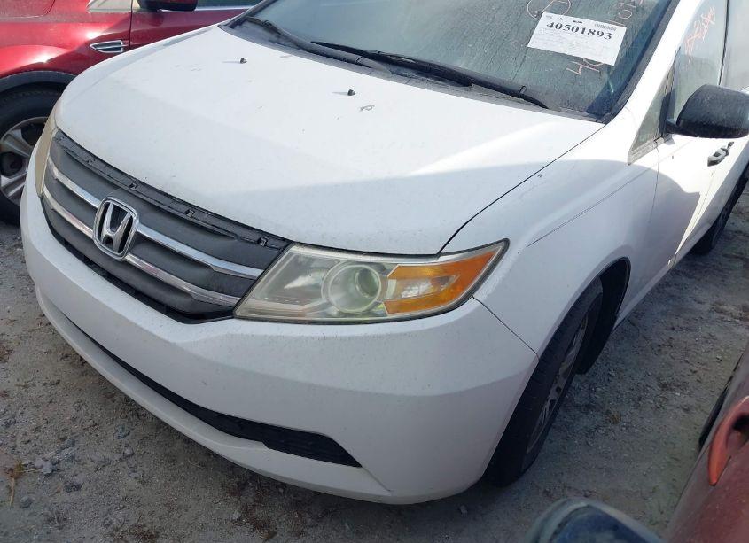 Photo 6 of 2013 Honda Odyssey LX (VIN 5FNRL5H24DB071906)