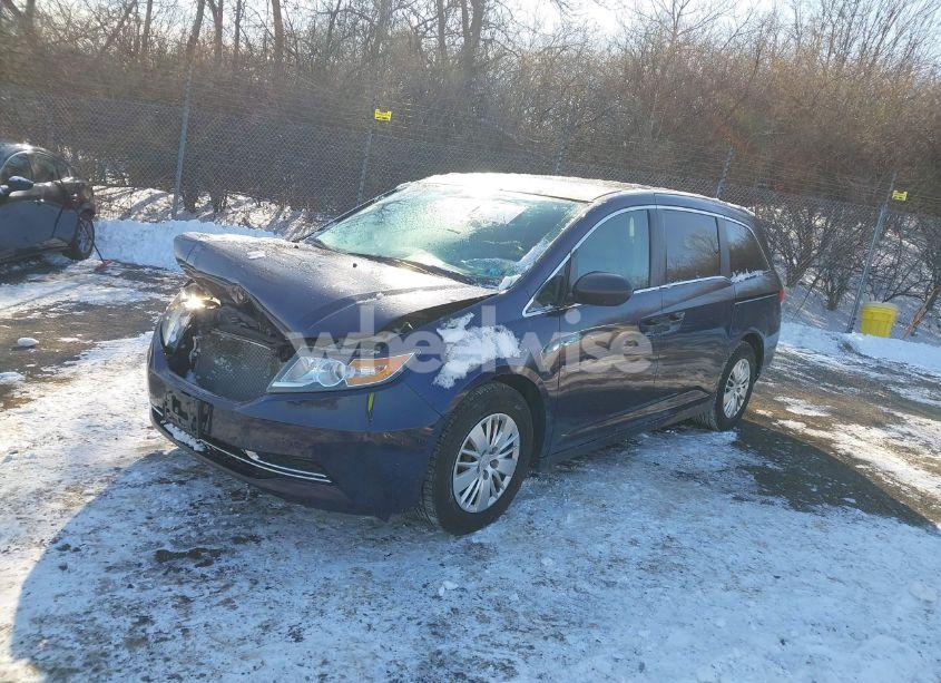 Photo 2 of 2014 Honda Odyssey LX (VIN 5FNRL5H24EB051673)