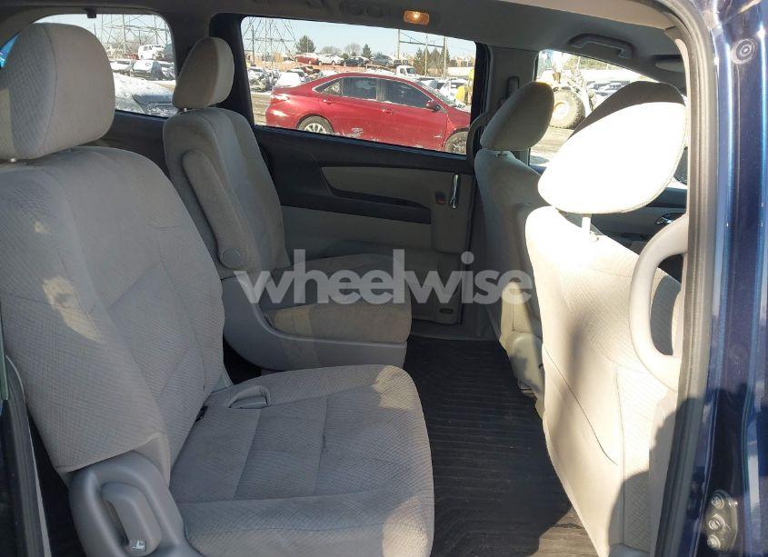 Photo 8 of 2014 Honda Odyssey LX (VIN 5FNRL5H24EB051673)