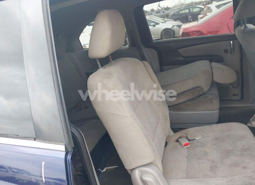 Photo 8 of 2016 Honda Odyssey LX (VIN 5FNRL5H24GB119098)