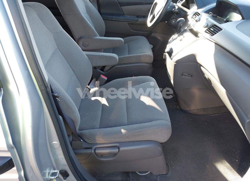 Photo 5 of 2011 Honda Odyssey LX (VIN 5FNRL5H25BB017009)