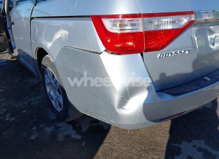 Photo 6 of 2011 Honda Odyssey LX (VIN 5FNRL5H25BB017009)