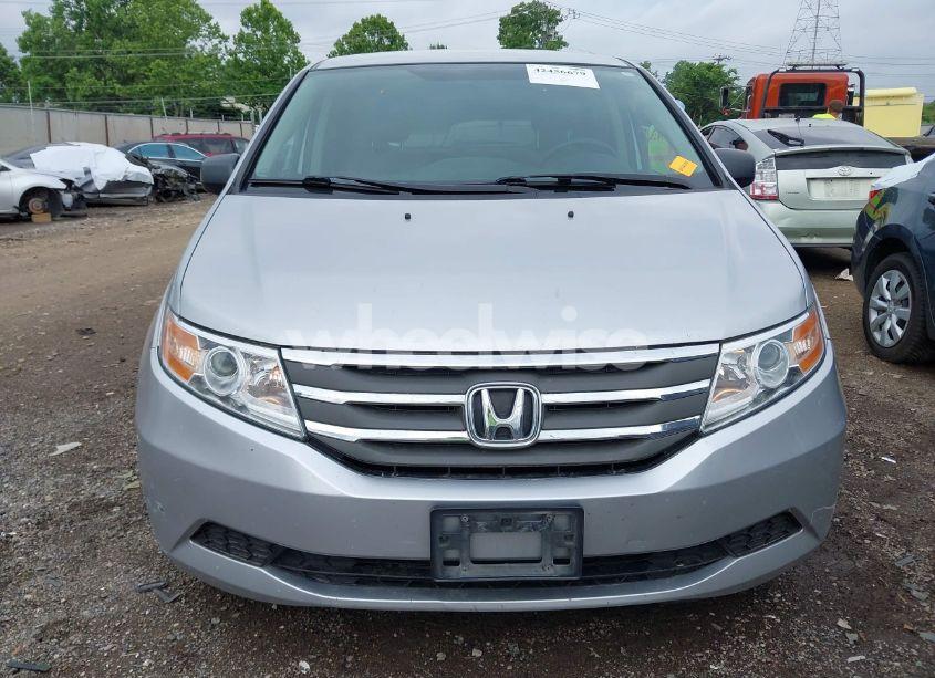 Photo 12 of 2011 Honda Odyssey LX (VIN 5FNRL5H25BB040287)