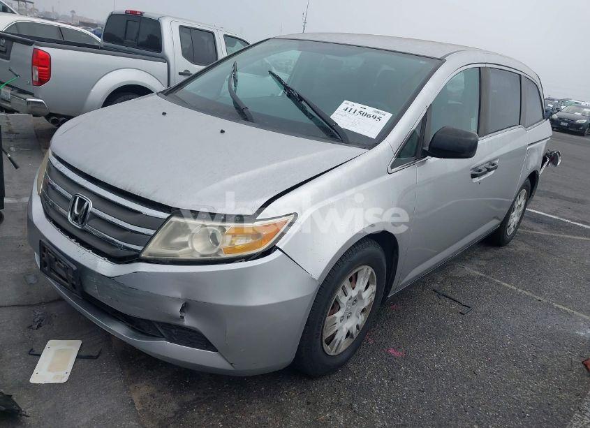 Photo 2 of 2012 Honda Odyssey LX (VIN 5FNRL5H25CB027587)