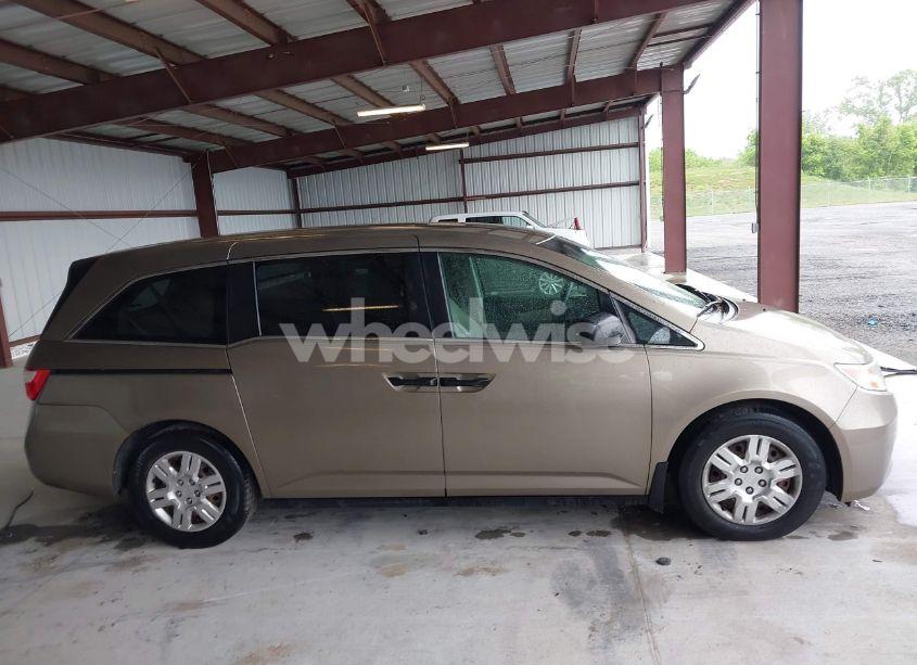 Photo 13 of 2012 Honda Odyssey LX (VIN 5FNRL5H25CB132727)