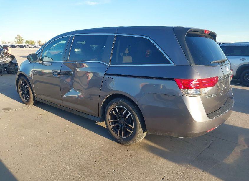 Photo 3 of 2014 Honda Odyssey LX (VIN 5FNRL5H25EB053335)
