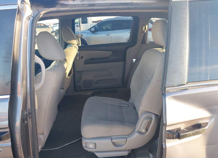 Photo 8 of 2014 Honda Odyssey LX (VIN 5FNRL5H25EB053335)