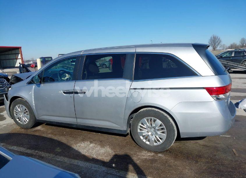 Photo 14 of 2015 Honda Odyssey LX (VIN 5FNRL5H25FB081704)