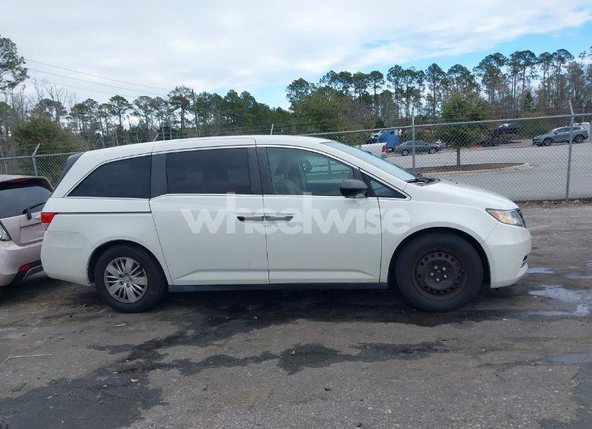 Photo 13 of 2016 Honda Odyssey LX (VIN 5FNRL5H25GB052446)