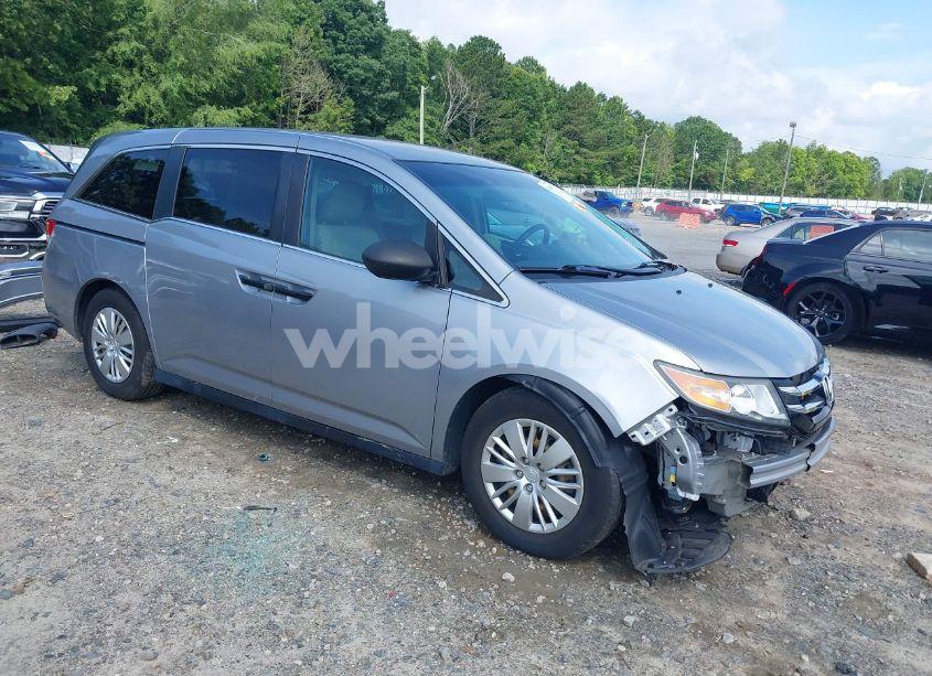 2016 Honda Odyssey LX (VIN 5FNRL5H25GB105727) main photo