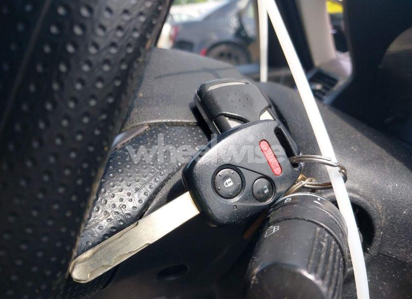 Photo 11 of 2016 Honda Odyssey LX (VIN 5FNRL5H25GB105727)