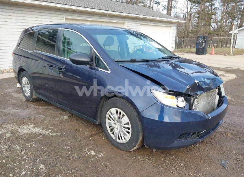 2014 Honda Odyssey LX (VIN 5FNRL5H26EB100095) main photo
