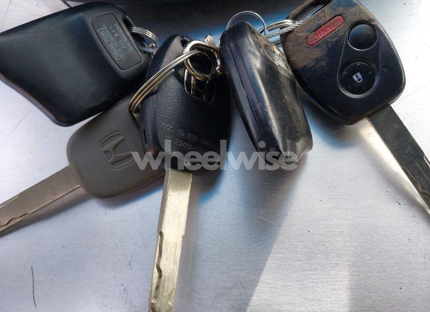 Photo 11 of 2014 Honda Odyssey LX (VIN 5FNRL5H26EB100095)