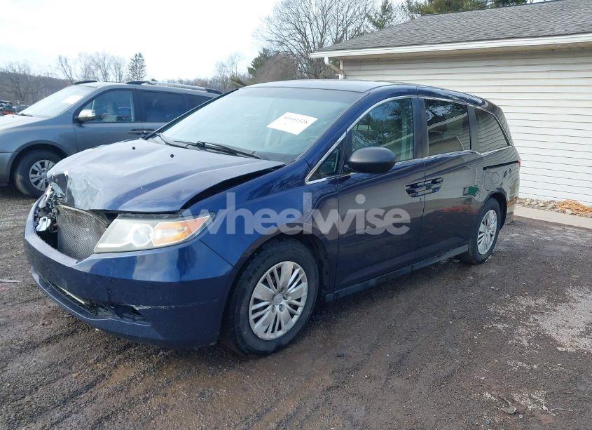 Photo 2 of 2014 Honda Odyssey LX (VIN 5FNRL5H26EB100095)