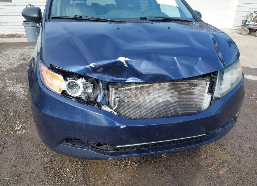 Photo 6 of 2014 Honda Odyssey LX (VIN 5FNRL5H26EB100095)