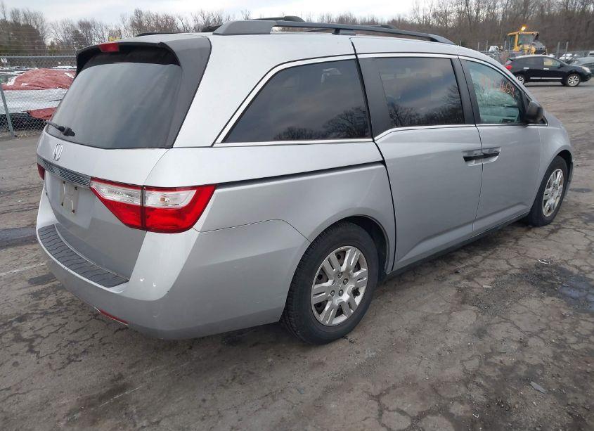 Photo 4 of 2011 Honda Odyssey LX (VIN 5FNRL5H27BB076790)
