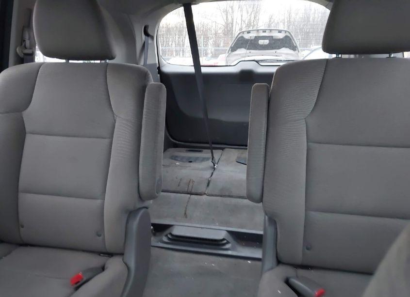 Photo 8 of 2011 Honda Odyssey LX (VIN 5FNRL5H27BB076790)