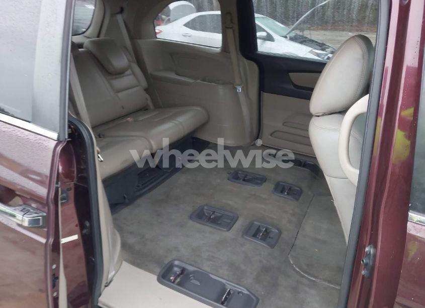 Photo 8 of 2013 Honda Odyssey LX (VIN 5FNRL5H27DB010436)