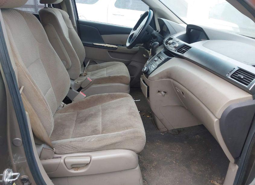 Photo 5 of 2013 Honda Odyssey LX (VIN 5FNRL5H27DB063864)