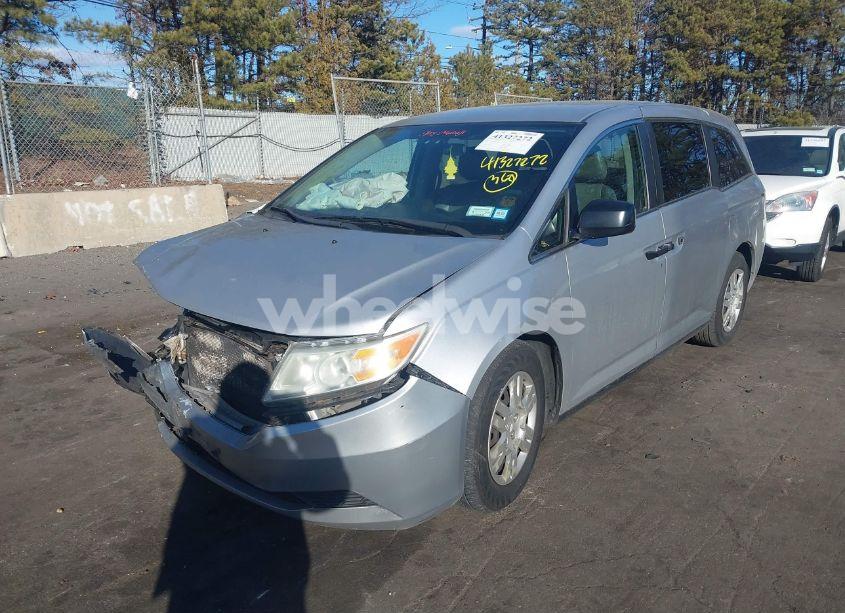 Photo 2 of 2013 Honda Odyssey LX (VIN 5FNRL5H27DB072872)