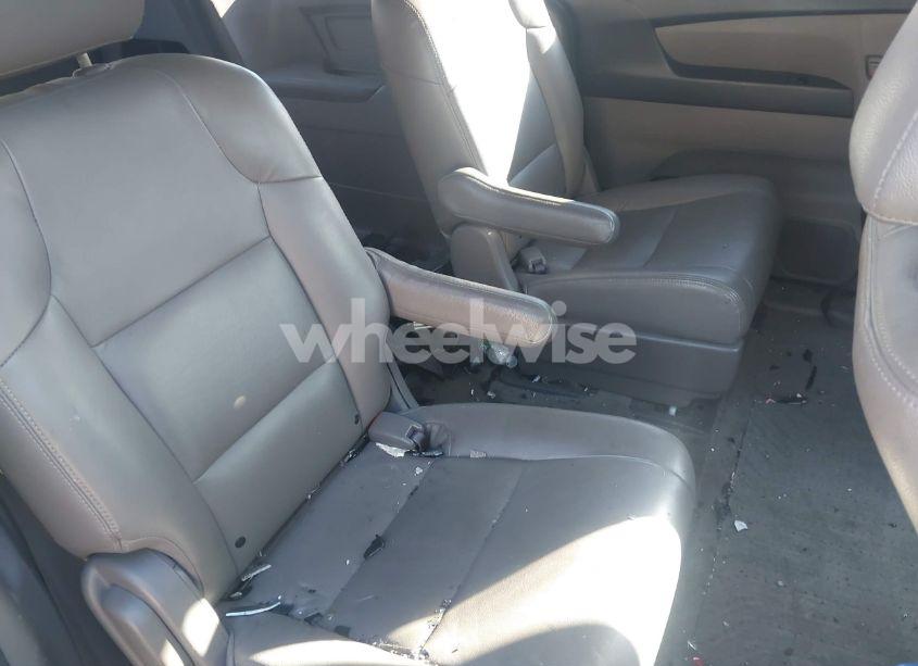 Photo 8 of 2013 Honda Odyssey LX (VIN 5FNRL5H27DB072872)