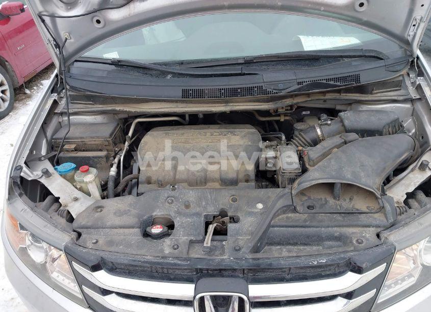 Photo 10 of 2014 Honda Odyssey LX (VIN 5FNRL5H27EB006176)