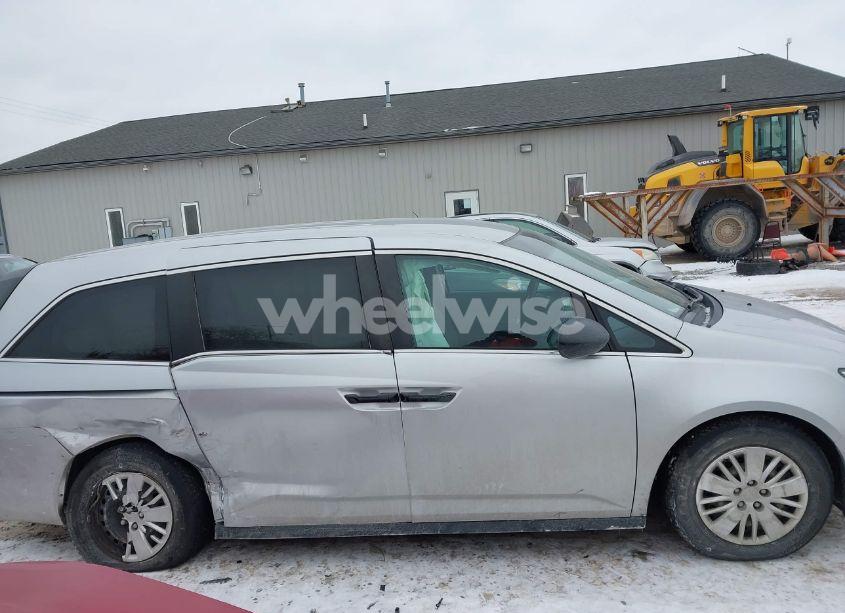 Photo 14 of 2014 Honda Odyssey LX (VIN 5FNRL5H27EB006176)