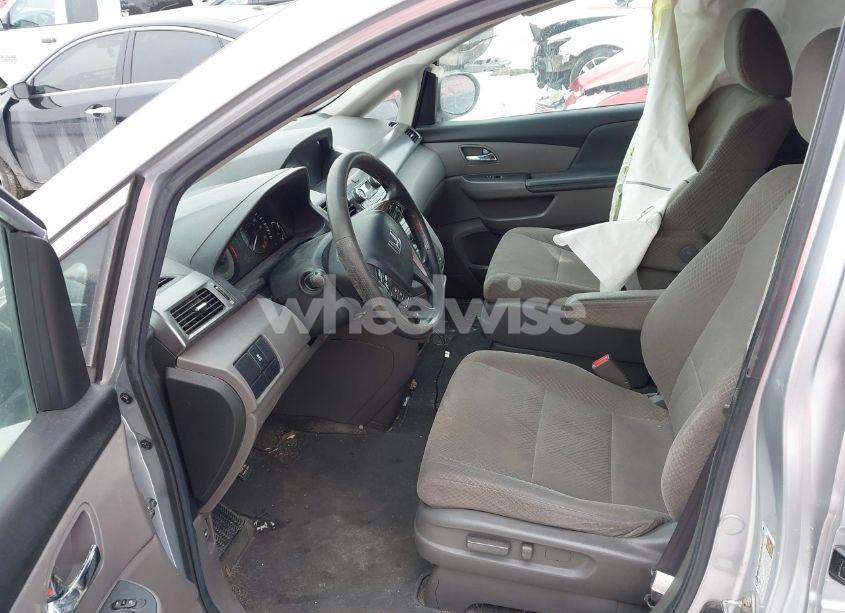 Photo 15 of 2014 Honda Odyssey LX (VIN 5FNRL5H27EB006176)