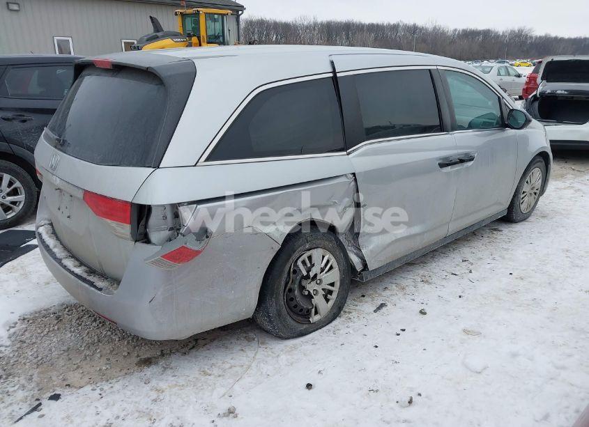 Photo 4 of 2014 Honda Odyssey LX (VIN 5FNRL5H27EB006176)