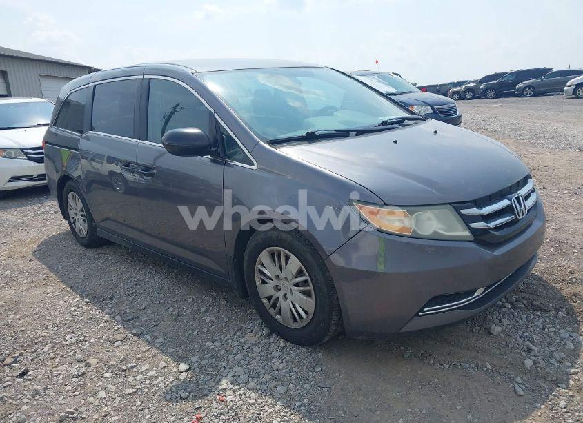 Photo 13 of 2014 Honda Odyssey LX (VIN 5FNRL5H27EB007683)