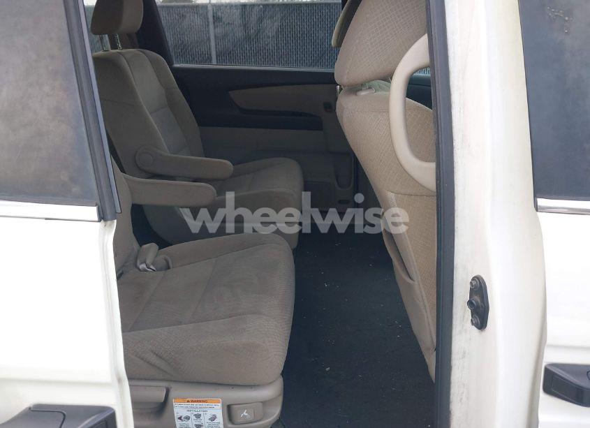 Photo 8 of 2014 Honda Odyssey LX (VIN 5FNRL5H27EB114460)