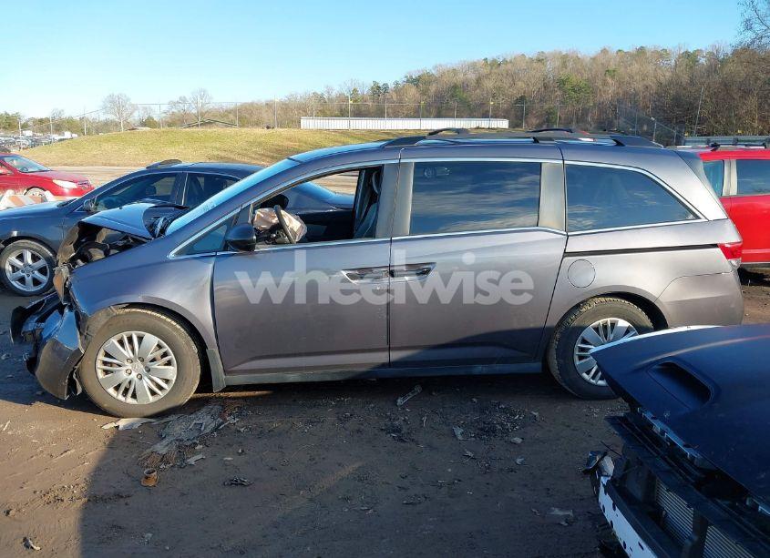 Photo 14 of 2015 Honda Odyssey LX (VIN 5FNRL5H27FB041138)