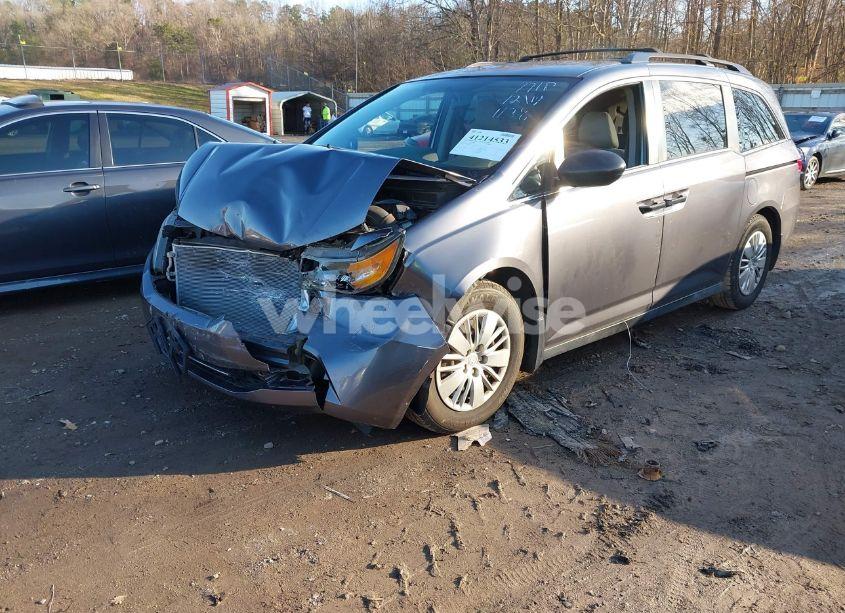 Photo 2 of 2015 Honda Odyssey LX (VIN 5FNRL5H27FB041138)