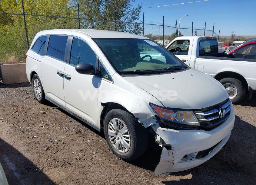 2015 Honda Odyssey LX (VIN 5FNRL5H27FB098326) main photo