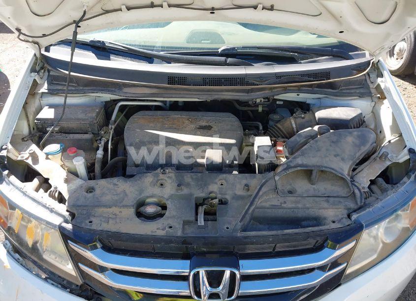 Photo 10 of 2015 Honda Odyssey LX (VIN 5FNRL5H27FB098326)