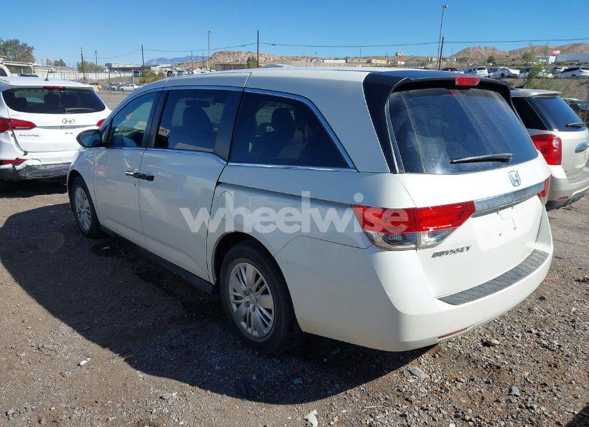 Photo 3 of 2015 Honda Odyssey LX (VIN 5FNRL5H27FB098326)