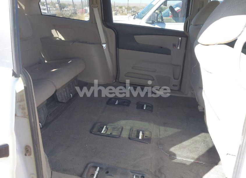 Photo 8 of 2015 Honda Odyssey LX (VIN 5FNRL5H27FB098326)