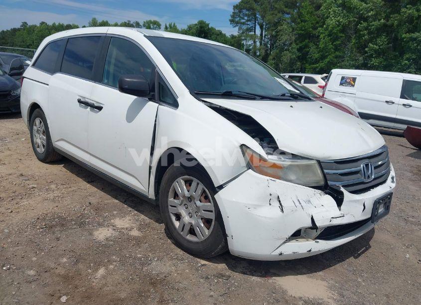 2012 Honda Odyssey LX (VIN 5FNRL5H28CB096385) main photo