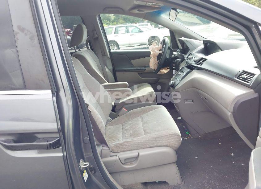 Photo 5 of 2012 Honda Odyssey LX (VIN 5FNRL5H28CB114819)