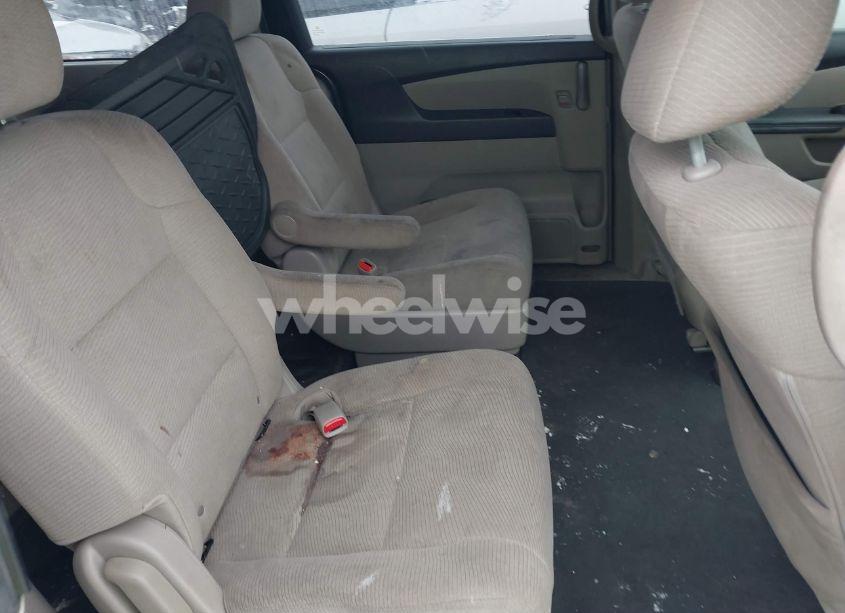 Photo 8 of 2013 Honda Odyssey LX (VIN 5FNRL5H28DB037080)