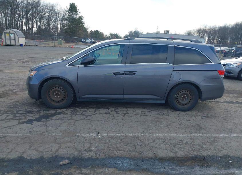 Photo 14 of 2015 Honda Odyssey LX (VIN 5FNRL5H28FB021397)