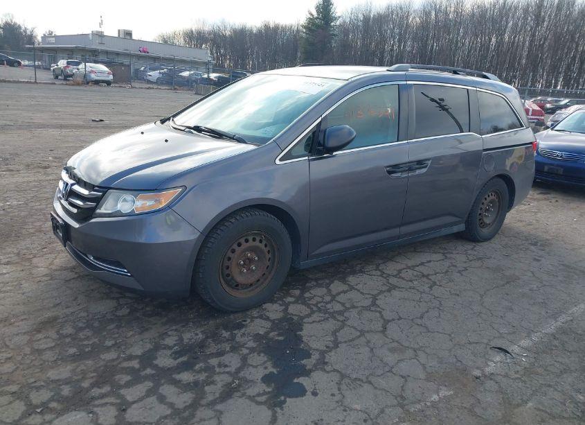 Photo 2 of 2015 Honda Odyssey LX (VIN 5FNRL5H28FB021397)