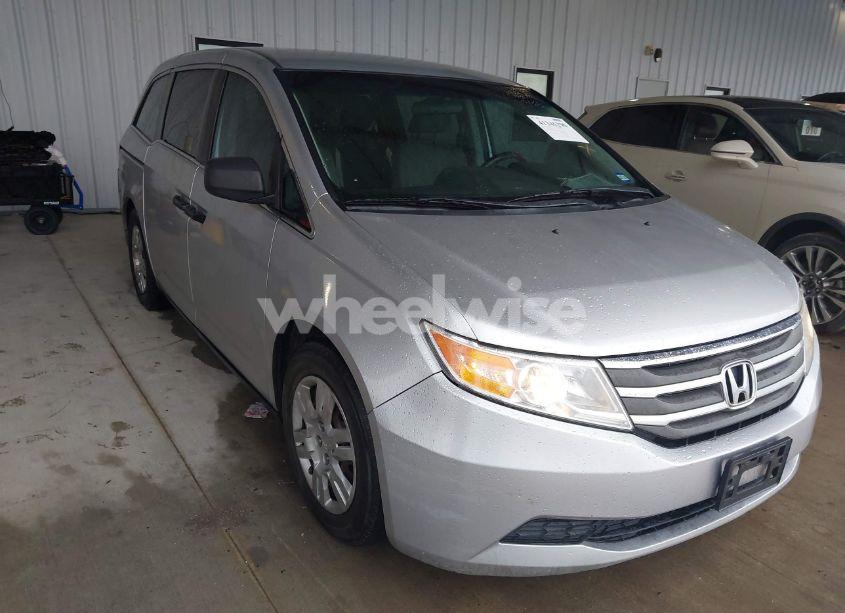 2012 Honda Odyssey LX (VIN 5FNRL5H29CB048023) main photo