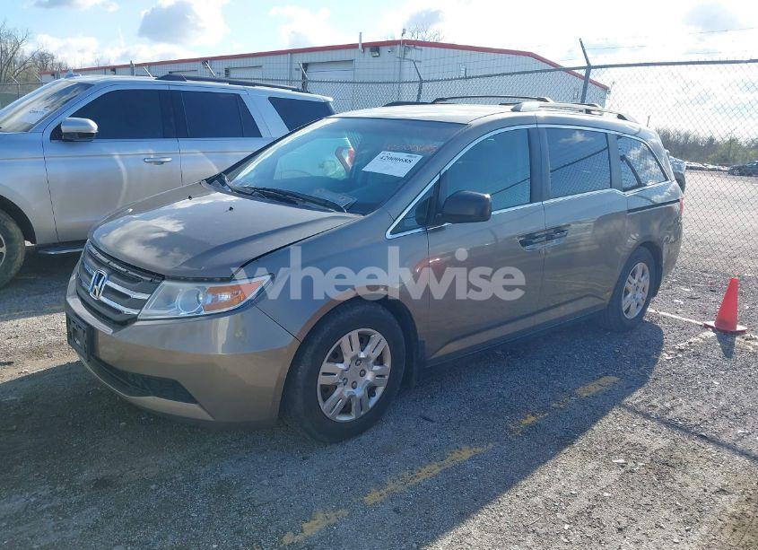 Photo 2 of 2012 Honda Odyssey LX (VIN 5FNRL5H29CB091860)