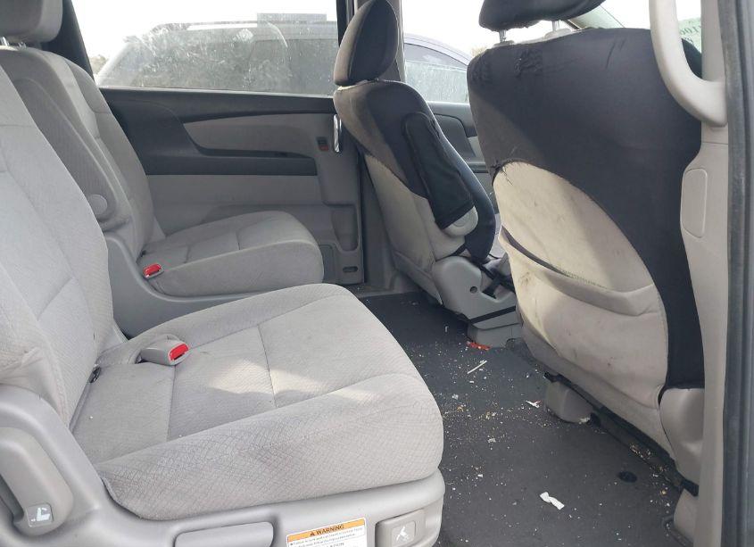 Photo 8 of 2014 Honda Odyssey LX (VIN 5FNRL5H29EB066282)
