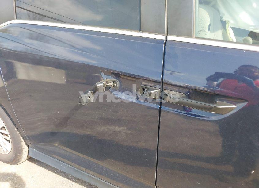 Photo 17 of 2014 Honda Odyssey LX (VIN 5FNRL5H29EB090470)