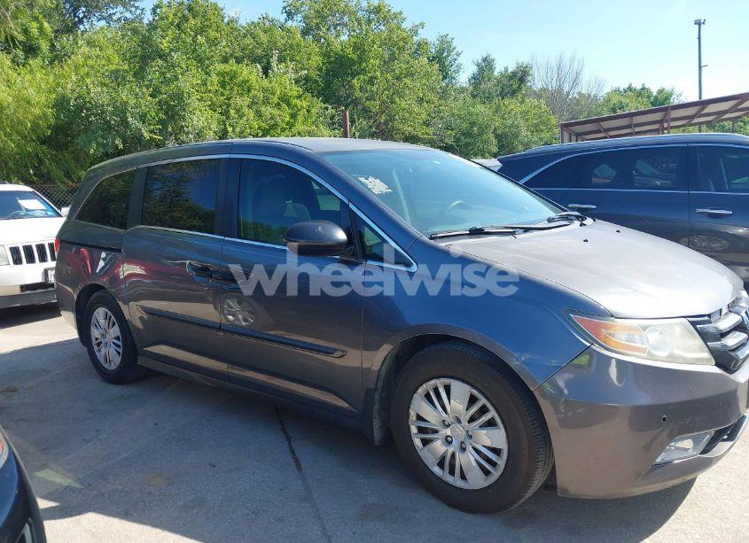 Photo 13 of 2014 Honda Odyssey LX (VIN 5FNRL5H29EB108708)